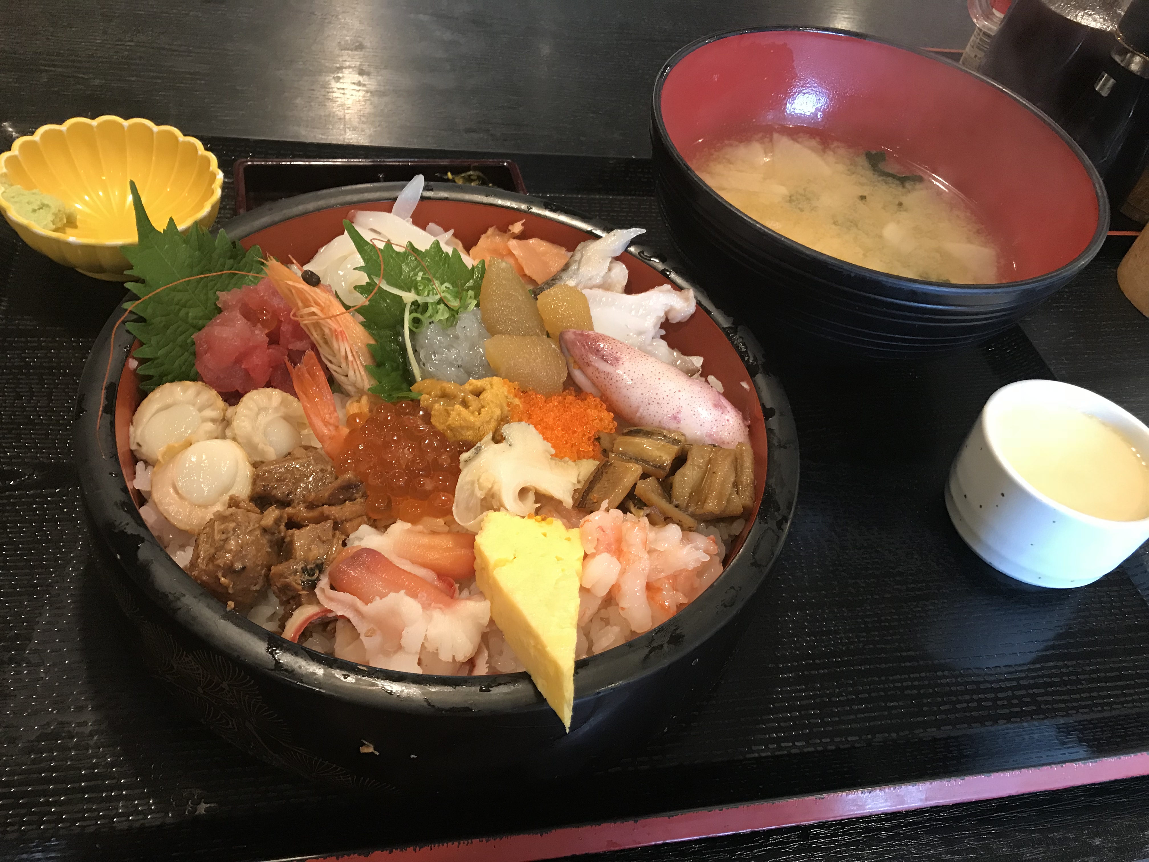 海鮮丼